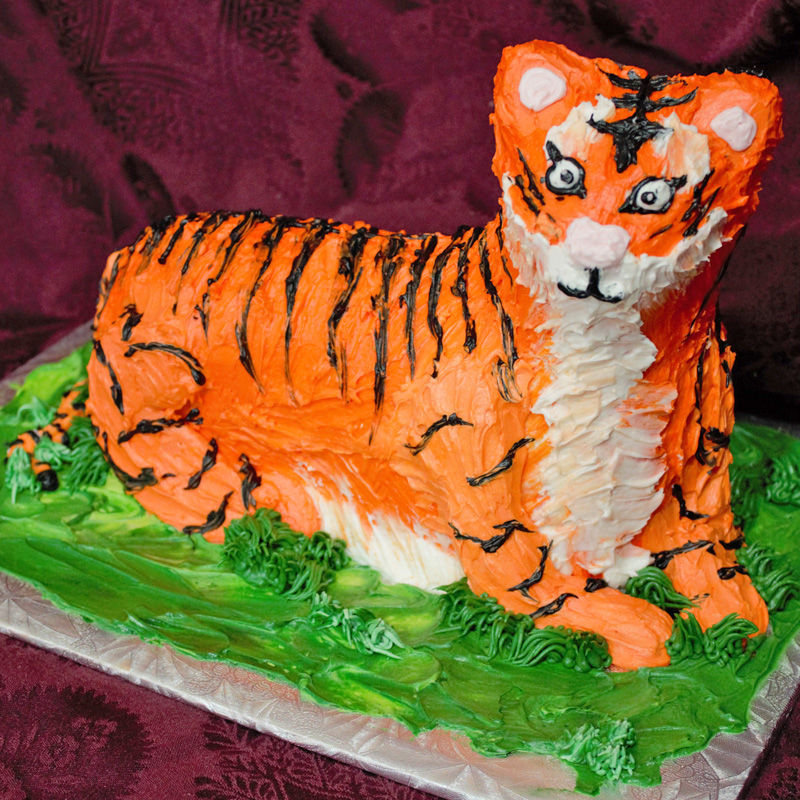 3D Tiger Shaped Cake