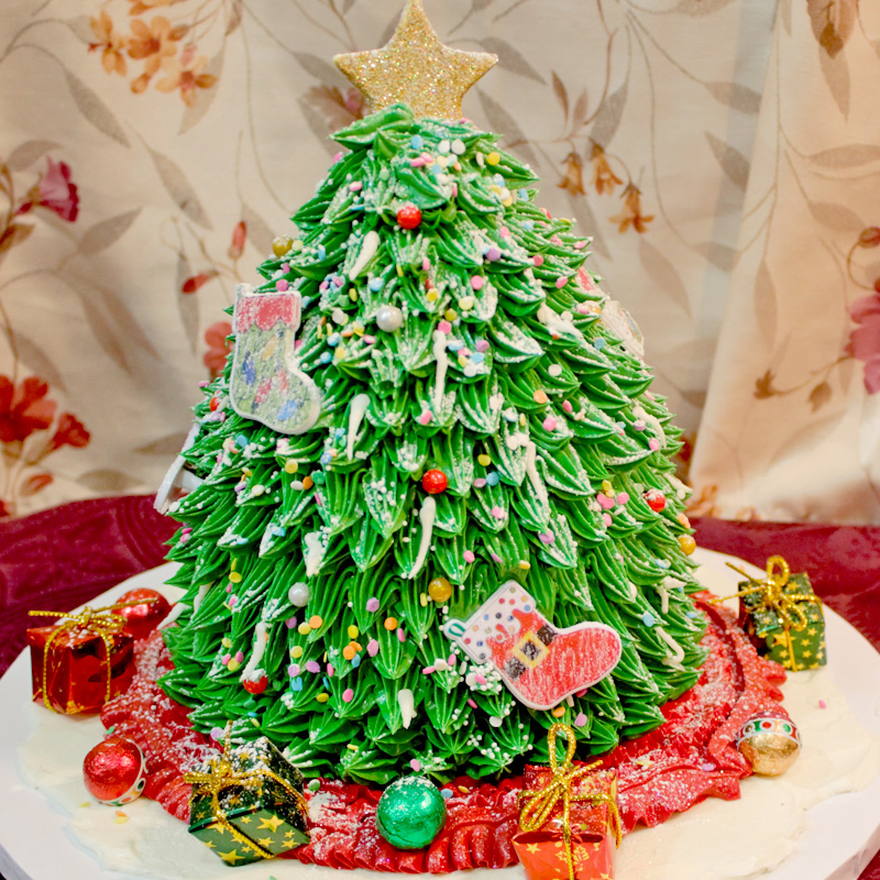 3D Christmas Tree Cake