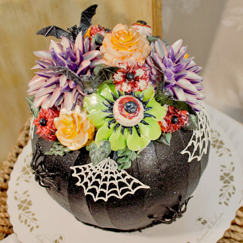 Halloween Cauldron Floral Vase Cake