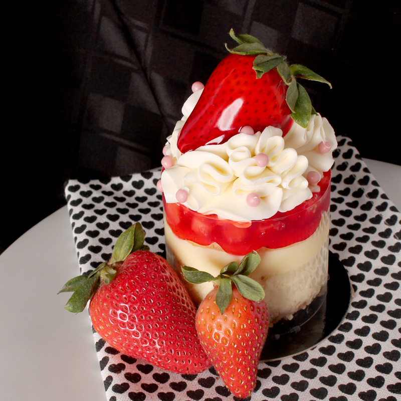 Mini Strawberry Shortcake Cheesecake