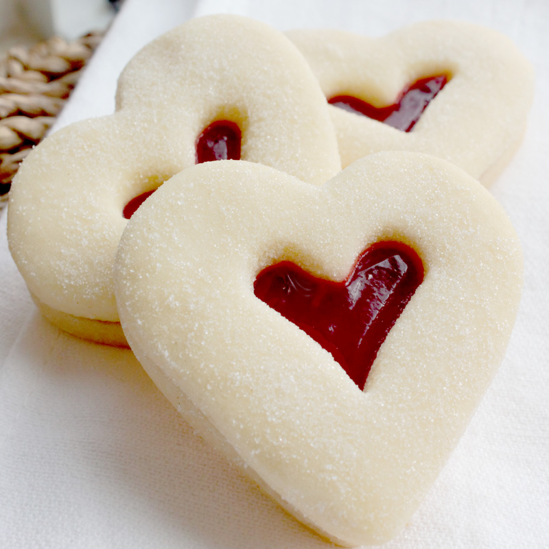 Jelly Tea, heart-shaped linzer cookies with raspberry filling
