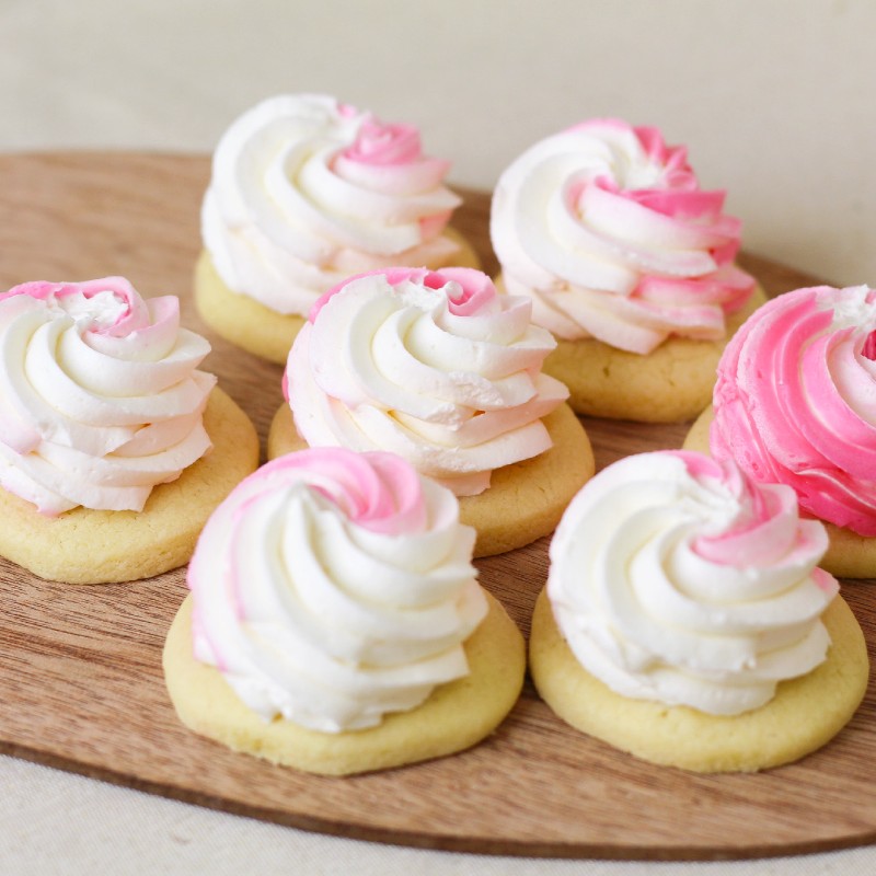 Sweet Swirls, butter cookie with sweet icing
