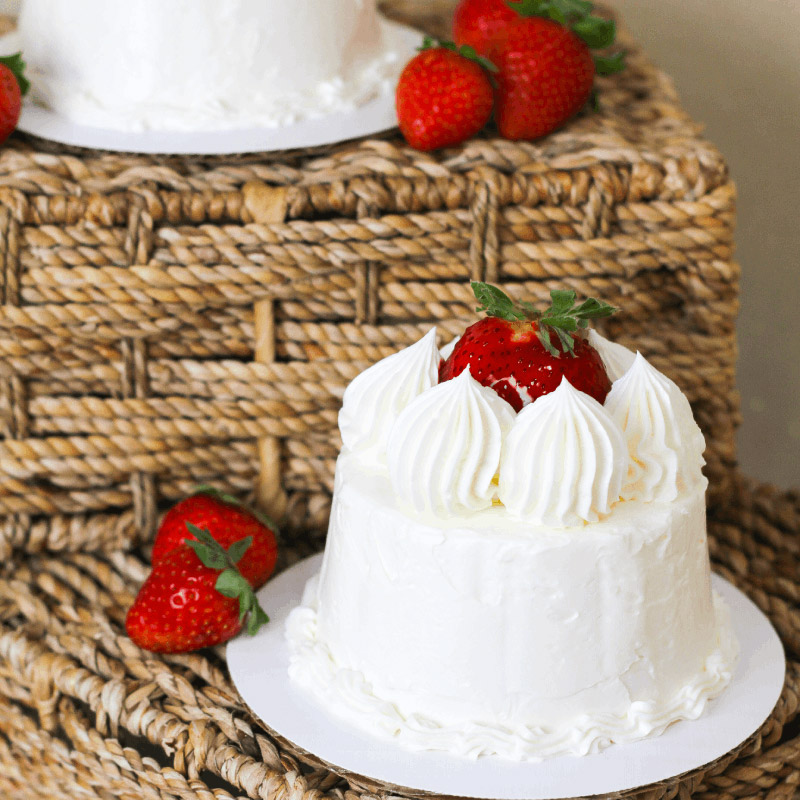 Mini Angel Food Cake with Strawberries